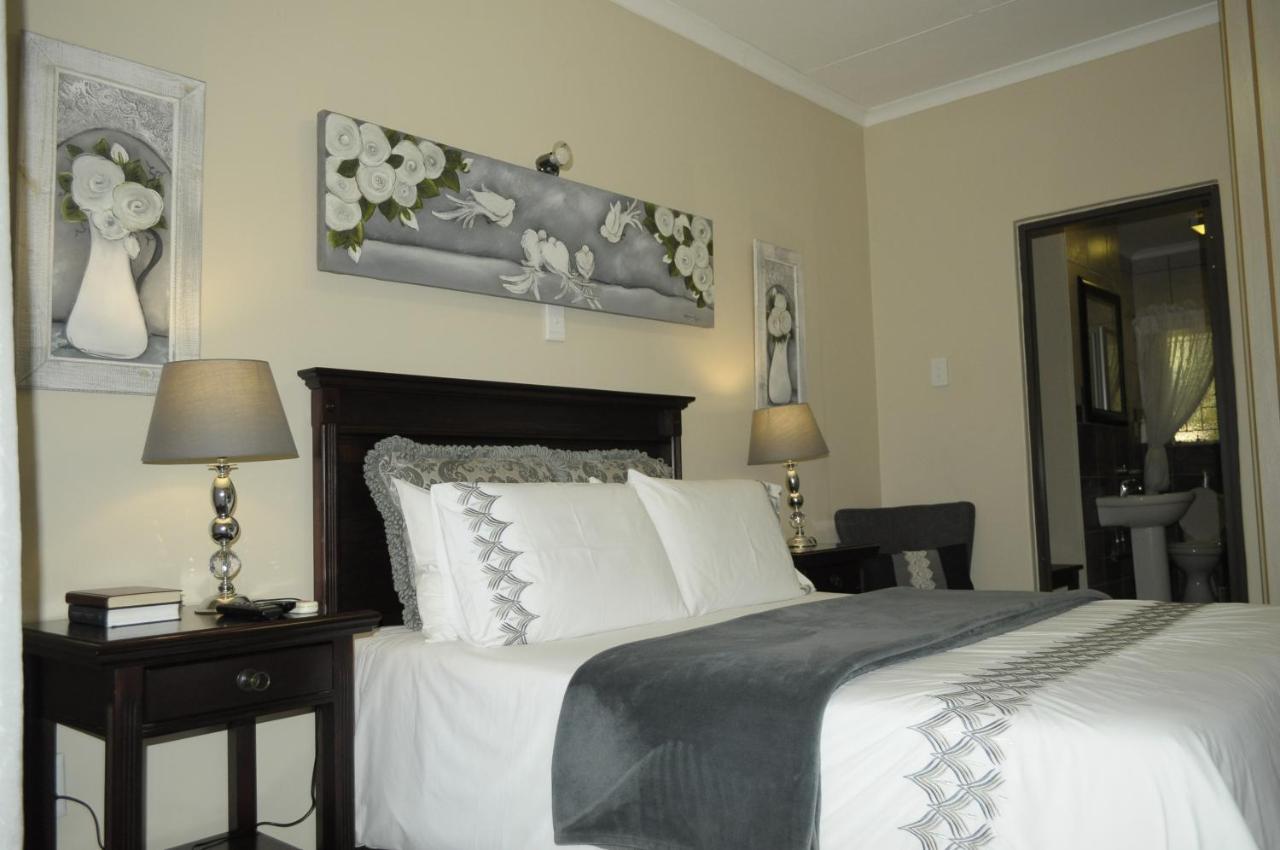 @Home Guest House Rustenburg Exterior foto